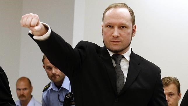 Breivik, autor de los atentados de Noruega en 2011, estudiará Ciencias Políticas