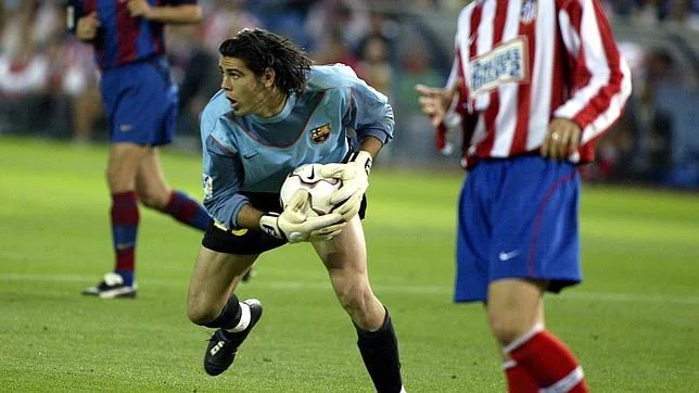 Valdés debutó con el Barcelona en 2002 frente al Atlético de Madrid