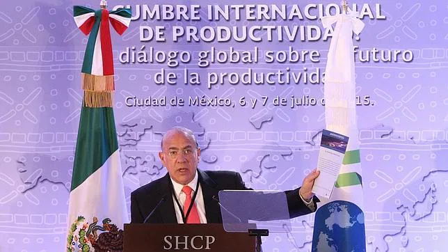 El secretario general de la OCDE, José Ángel Gurría