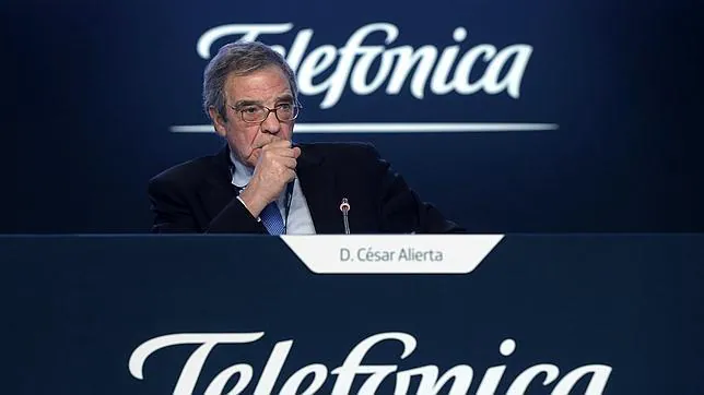 El presidente de Telefónica, César Alierta, durante la Junta de Accionistas celebrada el pasado mes de junio