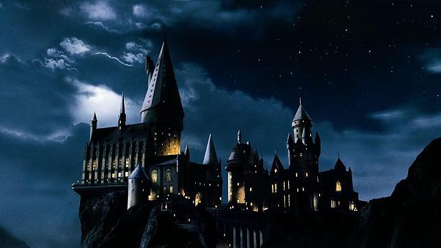 ¿Cuánto cuesta estudiar en Hogwarts, el colegio de Magia y Hechícería de Harry Potter?