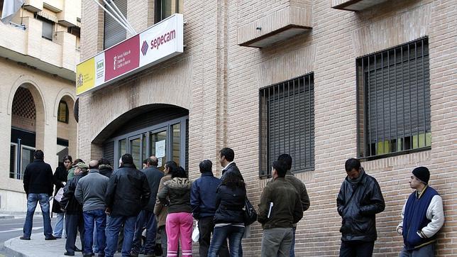 La EPA deja 17.800 desempleados menos en la región