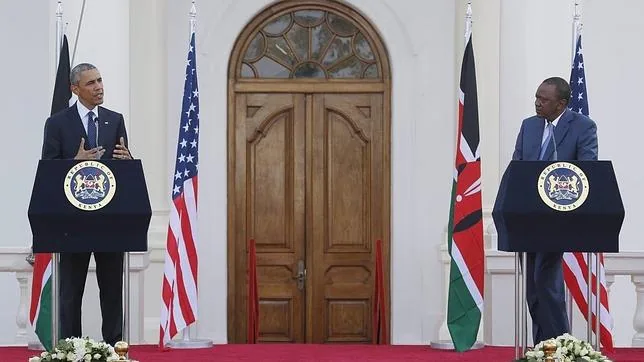 Obama durante la rueda de prensa con el presidente de Kenia, Uhuru Kenyatta