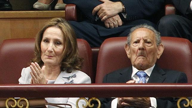 El abuelo materno de la Reina, ingresado en un hospital de Salamanca