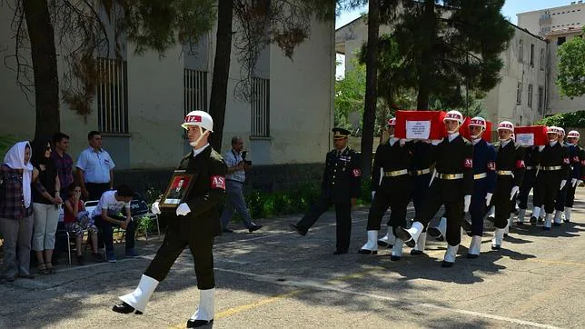 Funerales este domingo de dos militares turcos asesinados por el PKK
