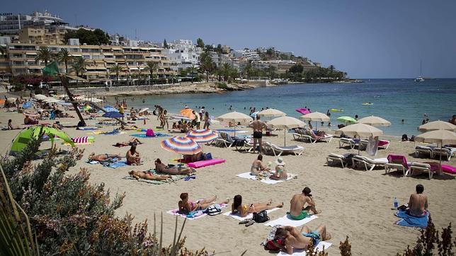 España logró un nuevo récord en el gasto de turistas extranjeros durante los seis primeros meses del año