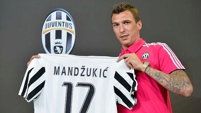 Mario Mandzukic ha cambiado el Atlético de Madrid por la Juventus
