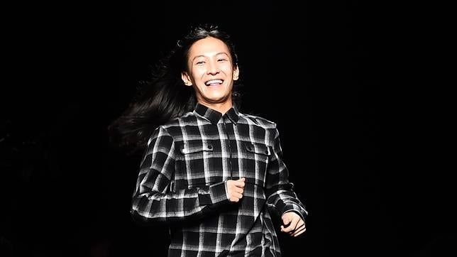 Balenciaga fulmina al diseñador Alexander Wang