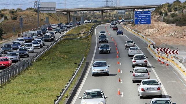 Casi 7 millones de vehículos circulan en mal estado por nuestras carreteras