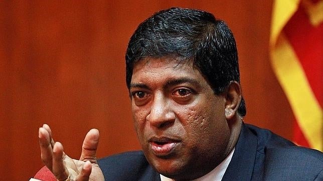 Un muerto y once heridos en un tiroteo para matar al ministro de finanzas de Sri Lanka