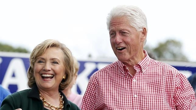 El matrimonio Clinton ganó 140 millones de dólares en los últimos ocho años