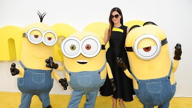 Sandra Bullock y Thalía enfrentadas por «Los Minions»