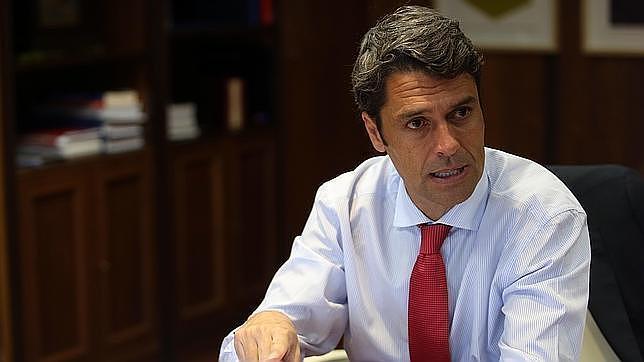 Bento: «Alguien deberá explicar por qué solo Tenerife recibirá la inversión de 300 millones del gas»