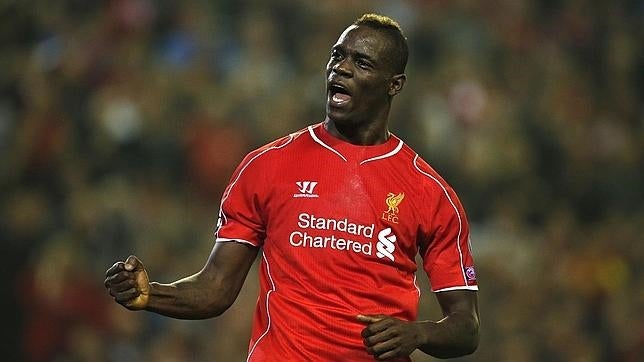 Mario Balotelli, durante un encuentro con el Liverpool