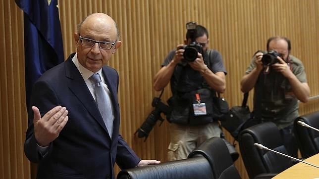 Montoro adelanta más rebajas del IRPF si gana el PP y hay margen presupuestario