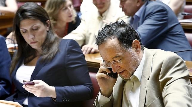 El portavoz del ala radical de Syriza ve posible una escisión y fundación de un nuevo partido