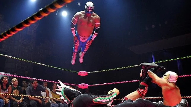 Imagen de un combate de lucha libre en Los Ángeles en 2012