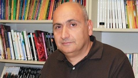 José Luis Hernández Garvi, autor de «Héroes, villanos y genios»