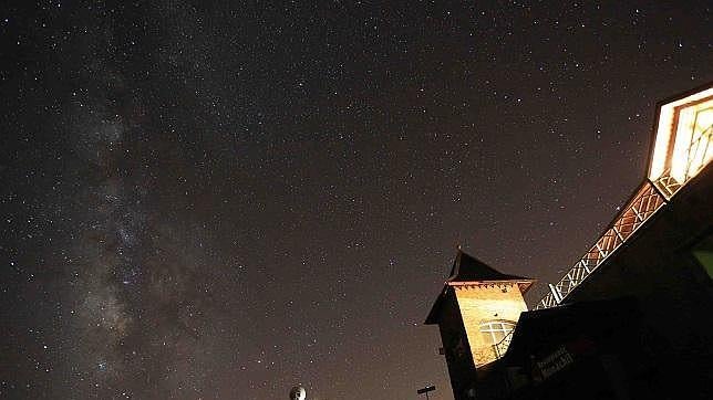 El astroturismo, la cita más esperada en el verano de Sierra Nevada