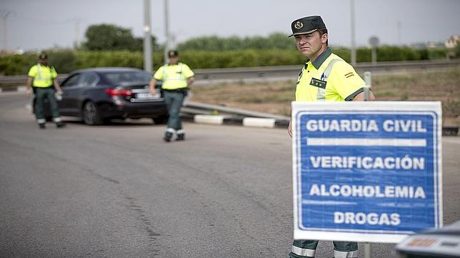 La DGT inicia una campaña contra el consumo de drogas y alcohol en las carreteras valencianas