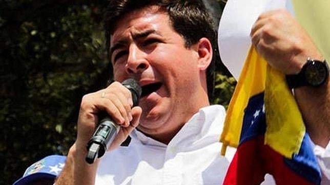 El opositor venezolano Daniel Ceballos cambiará la cárcel por arresto domiciliario