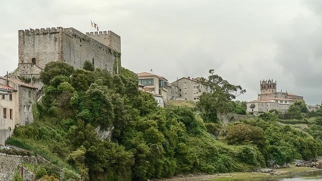 Pueblos con encanto donde veranean los famosos