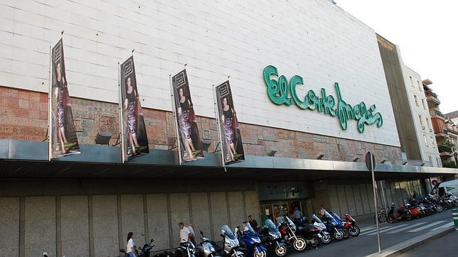 Accionistas minoritarios se oponen a la entrada del inversor qatarí en El Corte Inglés