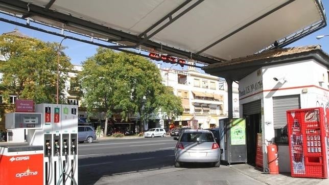 La gasolina se abarata por cuarta semana consecutiva, y alcanza su mínimo en cuatro meses