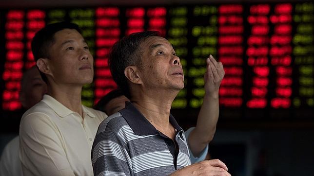China desploma por tercer día consecutivo el valor del yuan y da por terminado el ajuste