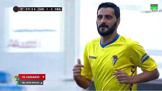 Güiza juega sus primeros minutos en el Carranza como jugador del Cádiz