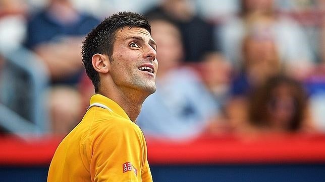 Djokovic: «¡Alguien está fumando hierba. Me estoy mareando!»