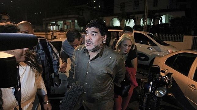 Maradona dice que lleva doce años sin usar drogas