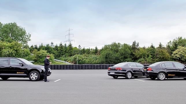 Continental hace posible aparcar el coche desde un smartphone