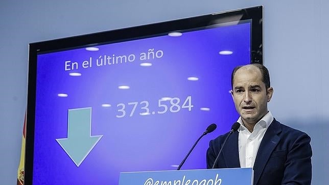 Empleo avanza un plan de choque para 1,2 millones de parados de larga duración