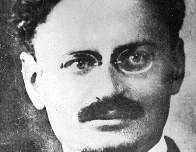 Las grandes mentiras del asesinato de Trotsky a manos de un comunista español