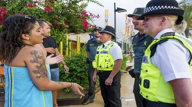 Policías británicos patrullarán en Benidorm para atender a sus compatriotas