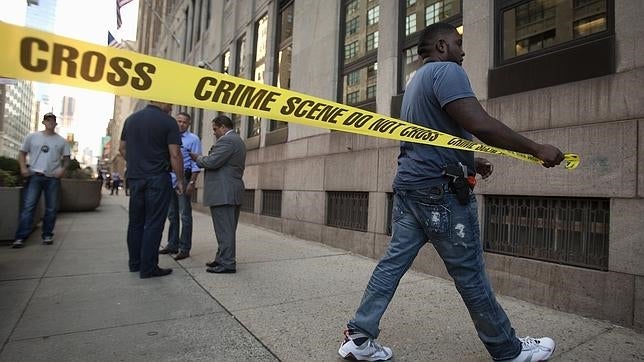 Un muerto y un herido por un tiroteo en un edificio federal de Nueva York