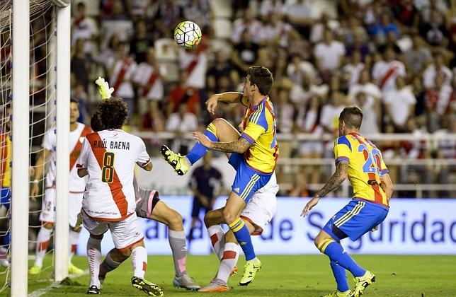 Toño seca el gol del Valencia