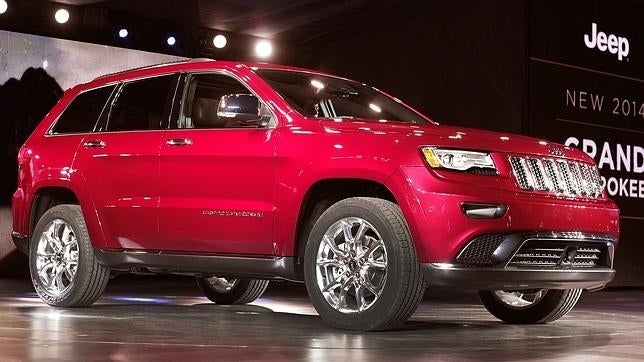 Investigan si el Jeep Grand Cherokee se mueve mientras está aparcado