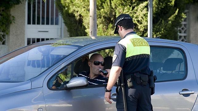 Una cerveza de más, 500 euros y cuatro puntos