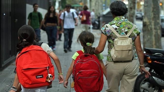 Una encuesta dice que los padres no ayudan a preparar la «vuelta al cole»