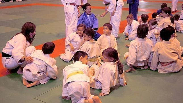 Casi un tercio de las reacciones alérgicas se inicia en la escuela