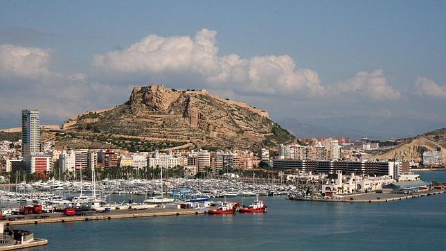 Condenados dos soldados de la OTAN por agredir a tres policías nacionales en Alicante