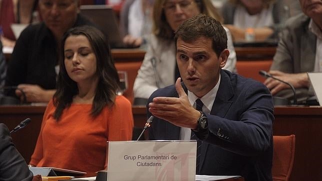 Rivera: «A Mas le han pillado con el carrito del helado. No se va a ir, pero le podemos hacer dimitir el 27S»