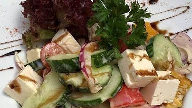 Ensalada griega con queso feta