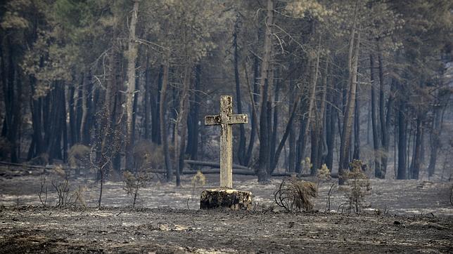 Extinguido el incendio de Cualedro con 3.180 hectáreas arrasadas por el fuego