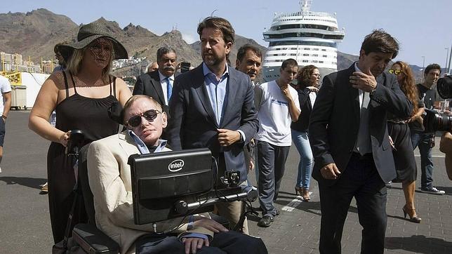 Hawking considera que el Festival Starmus de Tenerife es una cámara de debate «única» para el futuro de la humanidad