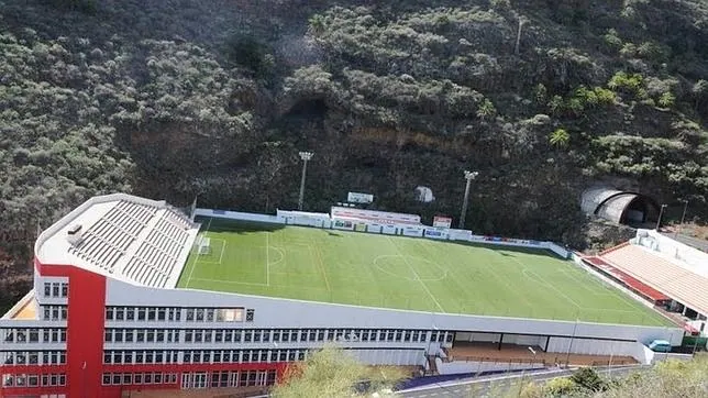 Impresionante aspecto del estadio Silvestre Carrillo, donde juega el Mensajero