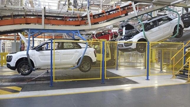 Vista de la factoría del grupo PSA Peugeot Citroen en Madrid, donde se produce el Citroën C4 Cactus