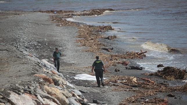 Localizan en Granada el cadáver de una tercera víctima de la riada